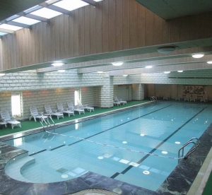 福建游泳池三级片香蕉视频